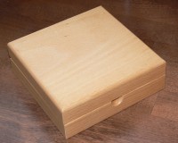 Футляр (коробка) для 25-рублевой серебряной монеты, дерево
