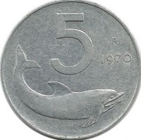Монета 5 лир. 1970 год, Италия. Дельфин. Судовой руль.