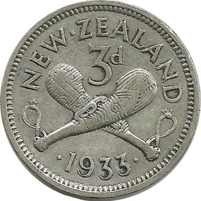 Скрещенные вахаики.  Монета 3 пенса. 1933 год, Новая Зеландия.